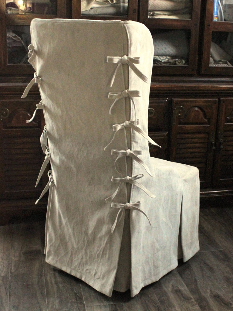 Dining chair slipcover with multi ties.