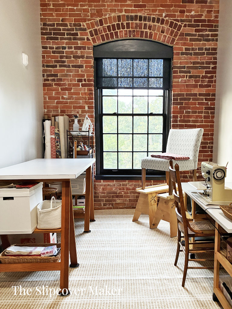 Small slicover workroom in a loft.